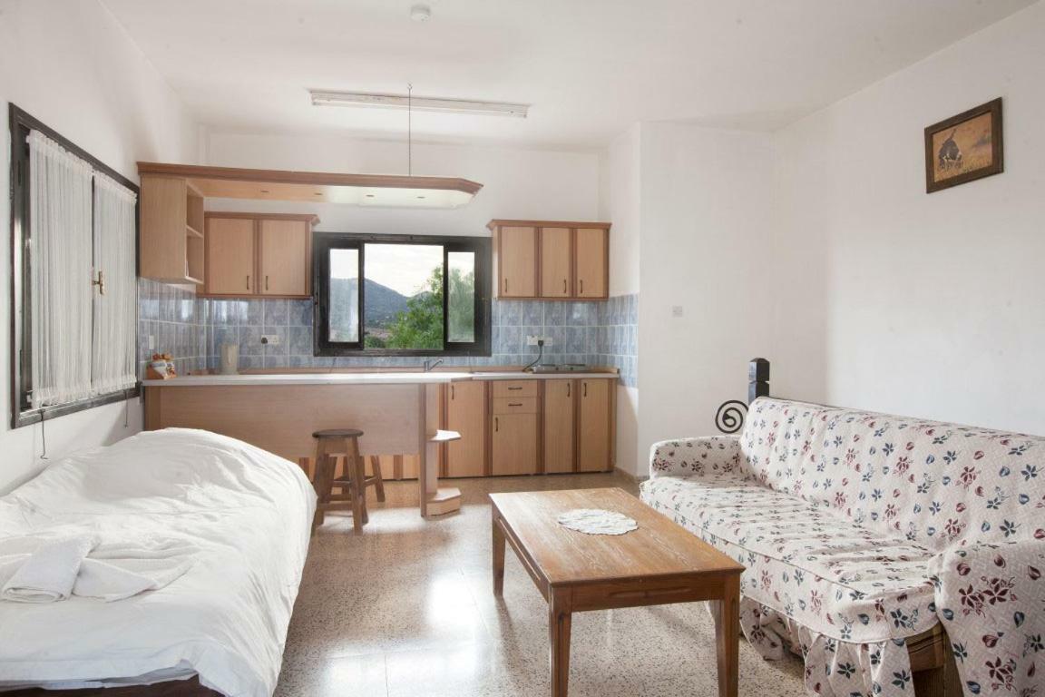 Balci Plaza Hotel And Balci Plaza Guest Bungalows Karpaz Peninsula Selenias Zewnętrze zdjęcie